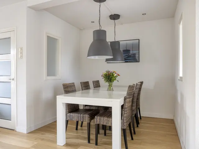 Tulpencroftlaan 17, HEILOO