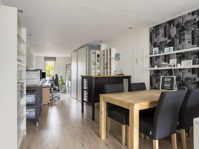 Tulpencroftlaan 17, HEILOO