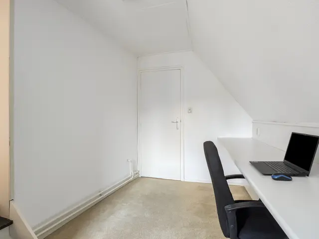 Tulpencroftlaan 17, HEILOO