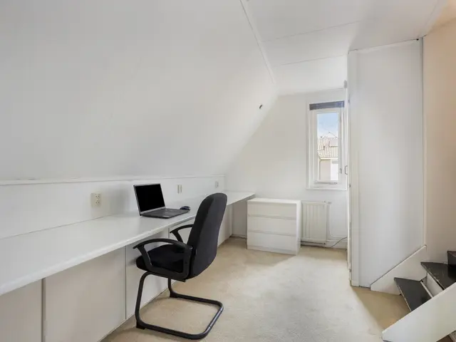 Tulpencroftlaan 17, HEILOO