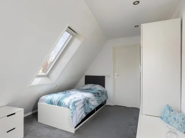 Tulpencroftlaan 17, HEILOO