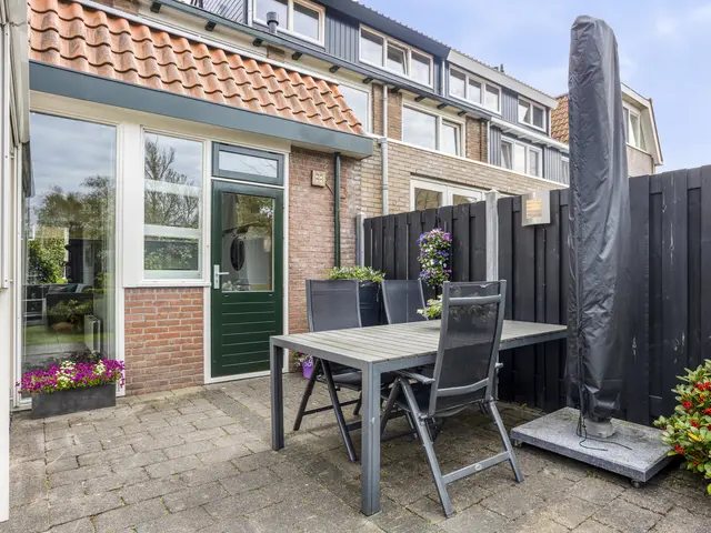 Tulpencroftlaan 17, HEILOO