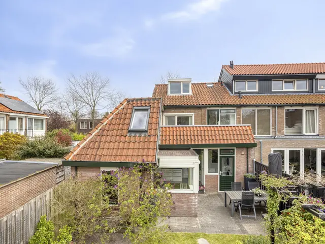 Tulpencroftlaan 17, HEILOO