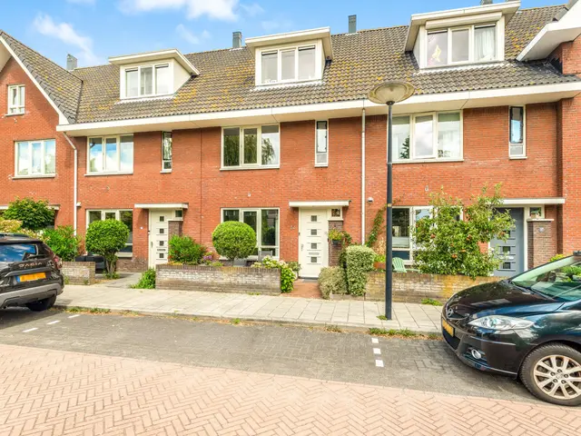 Singelweide 84, HEEMSKERK