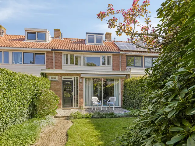 Zeekamplaan 23, HEILOO