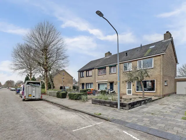 La Reinelaan 12, BOVENKARSPEL