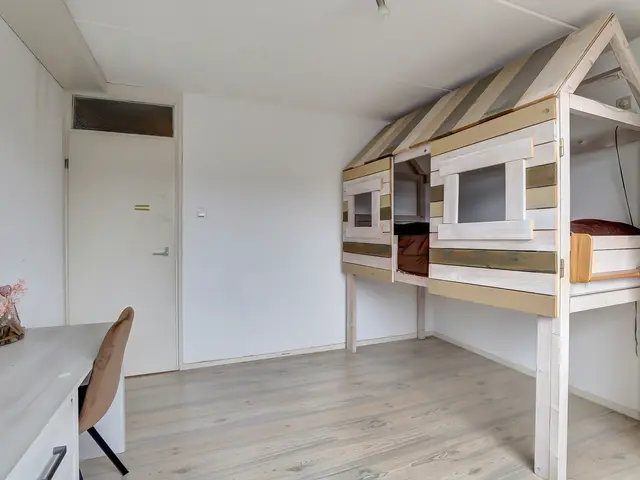 La Reinelaan 12, BOVENKARSPEL