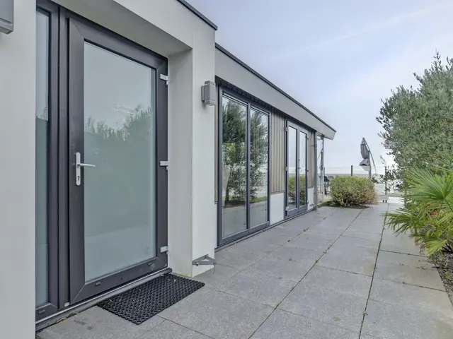 Zuiderdijk 1b 055, BOVENKARSPEL