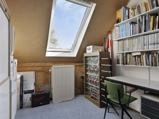De Dadelboom 69, UITGEEST
