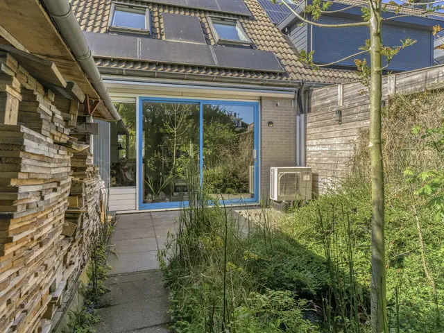 De Dadelboom 69, UITGEEST