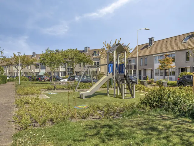 De Dadelboom 69, UITGEEST