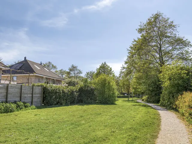 De Dadelboom 69, UITGEEST
