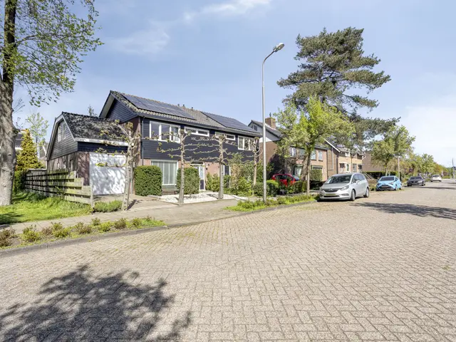 Wiekenlaan 80, UITGEEST