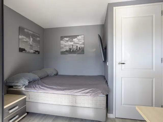 Wiekenlaan 80, UITGEEST