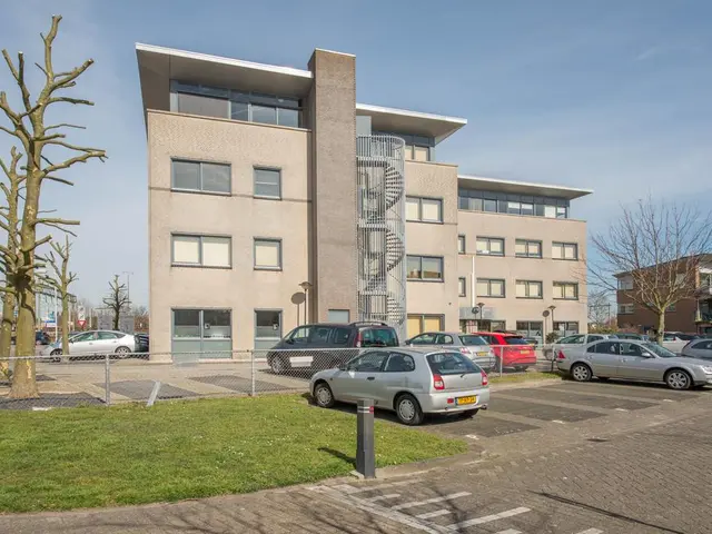 Anna van Renesseplein 8, UITGEEST