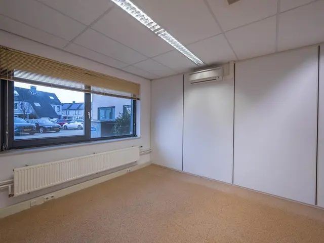 Anna van Renesseplein 8, UITGEEST