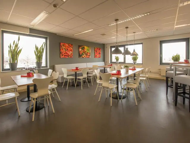 Anna van Renesseplein 8, UITGEEST