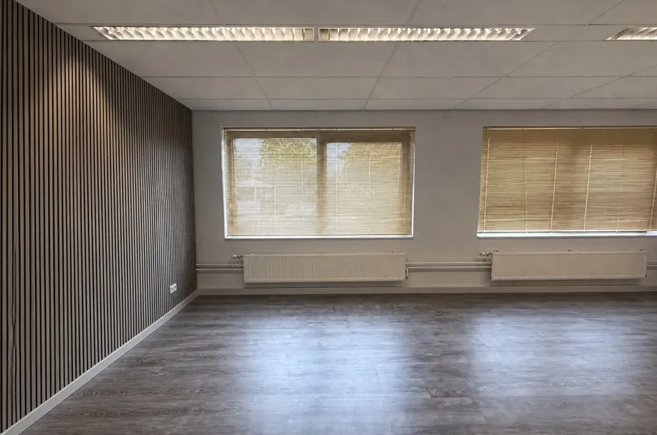 Anna van Renesseplein 8
