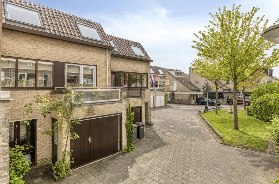 Bloemgaarde 23