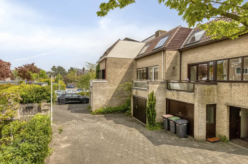 Bloemgaarde 23