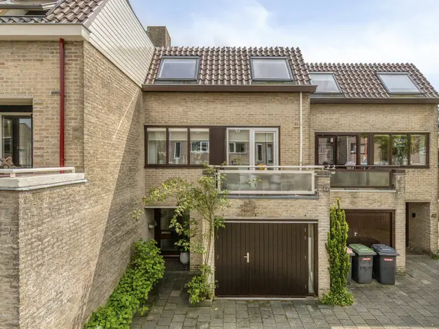 Bloemgaarde 23, CASTRICUM
