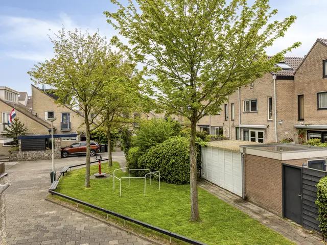 Bloemgaarde 23, CASTRICUM