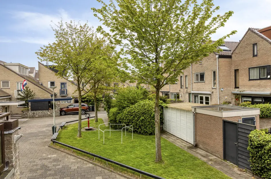 Bloemgaarde 23