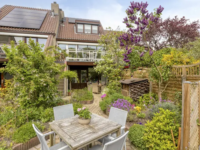 Bloemgaarde 23, CASTRICUM
