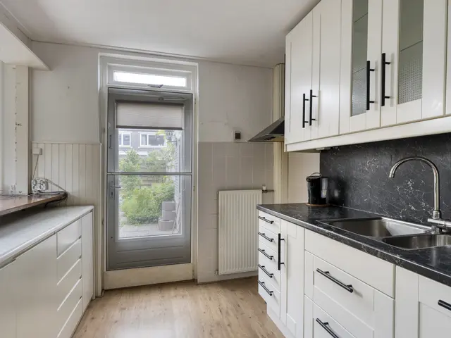 Prof ten Doesschatestraat 271, HEEMSKERK