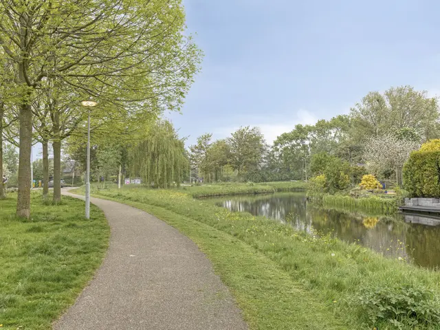 Prof ten Doesschatestraat 271, HEEMSKERK