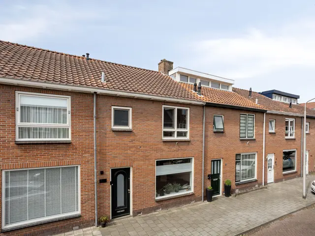 Verbindingsstraat 8, VELSEN-NOORD