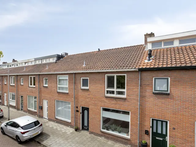 Verbindingsstraat 8, VELSEN-NOORD