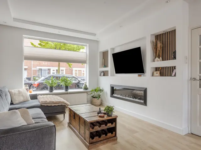 Verbindingsstraat 8, VELSEN-NOORD