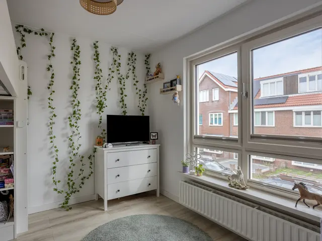 Verbindingsstraat 8, VELSEN-NOORD