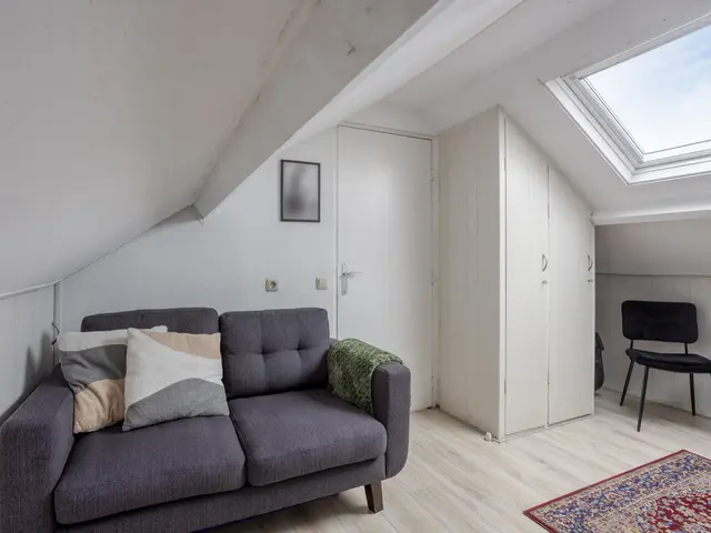 Verbindingsstraat 8, VELSEN-NOORD