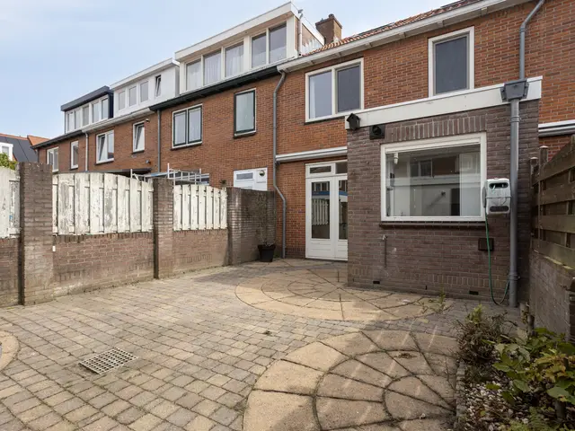 Verbindingsstraat 8, VELSEN-NOORD