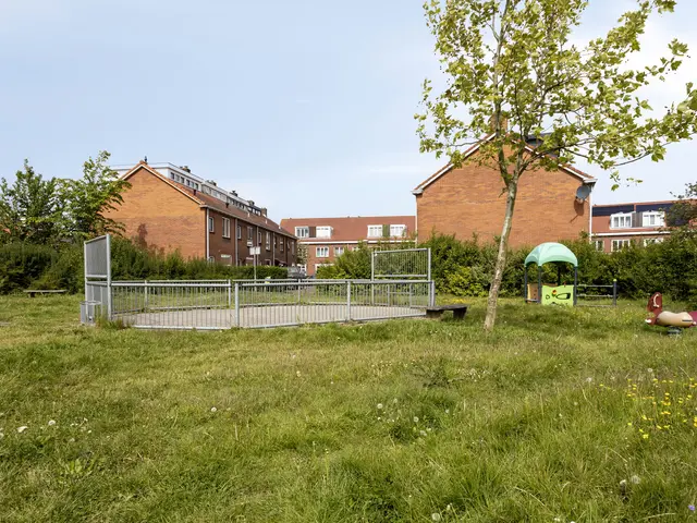 Verbindingsstraat 8, VELSEN-NOORD