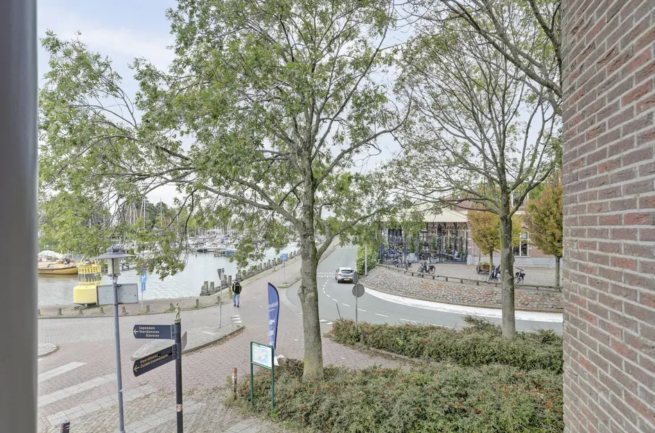 Tussen Twee Havens 1