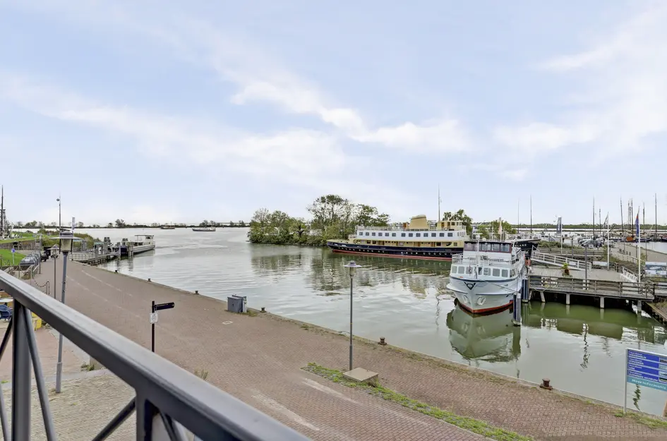 Tussen Twee Havens 1