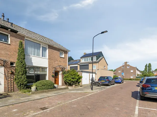 Dekkerstraat 42, BEVERWIJK