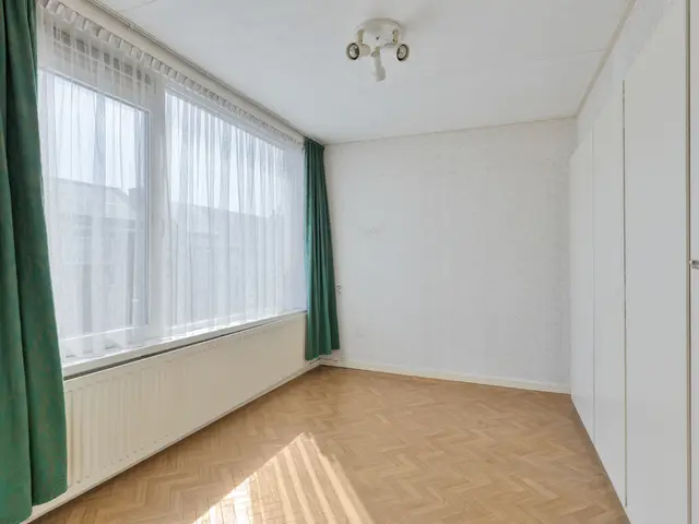 Dekkerstraat 42, BEVERWIJK