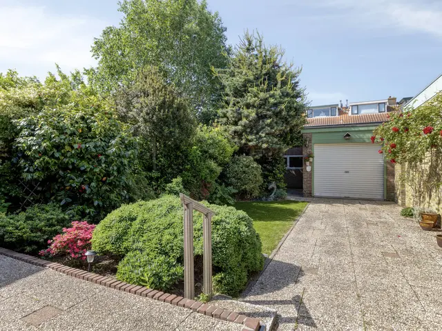 Dekkerstraat 42, BEVERWIJK