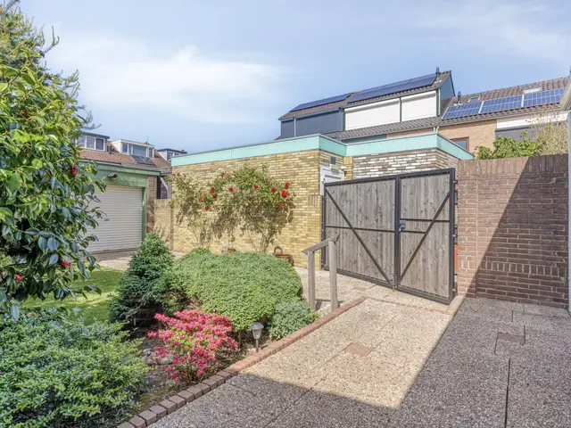 Dekkerstraat 42, BEVERWIJK