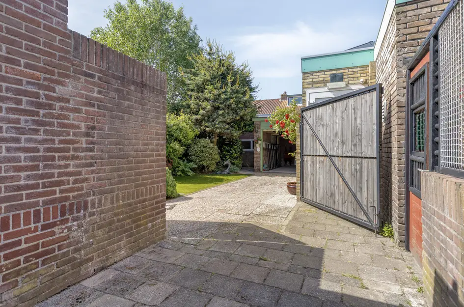 Dekkerstraat 42