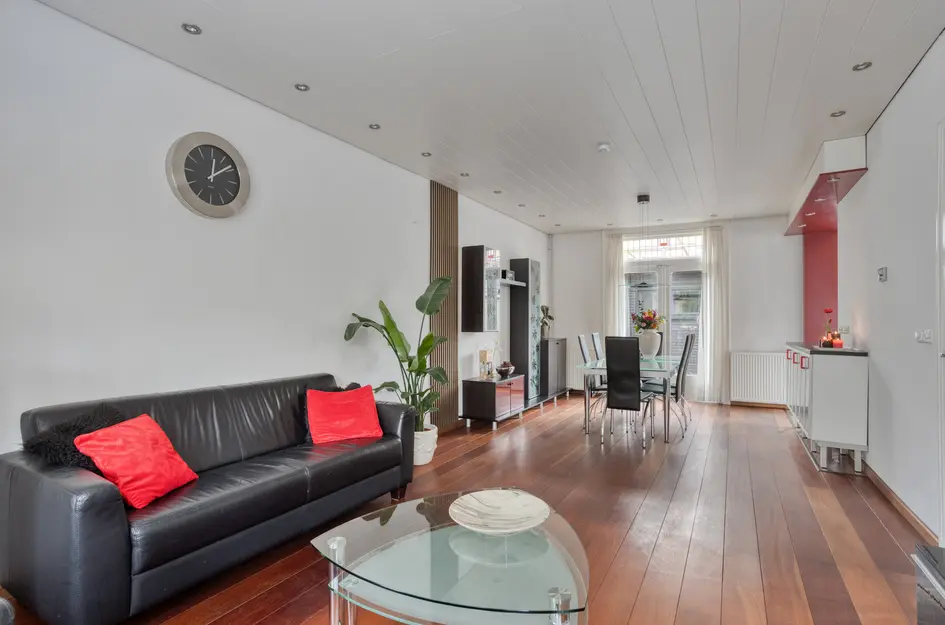 Torenstraat 24
