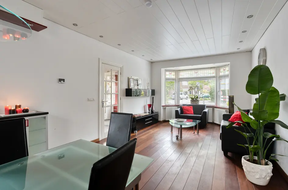 Torenstraat 24
