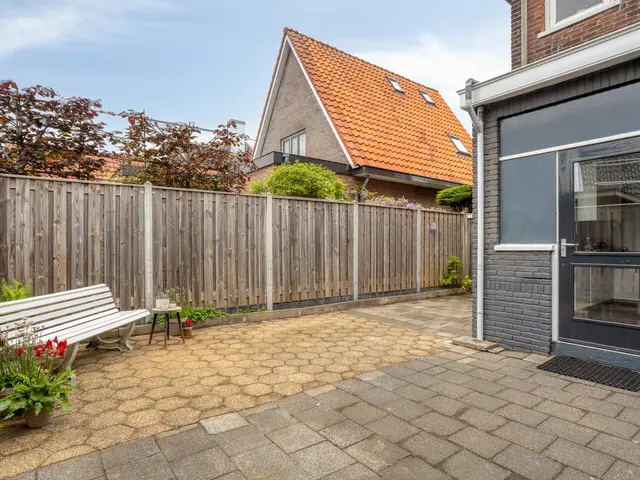 Torenstraat 24, CASTRICUM