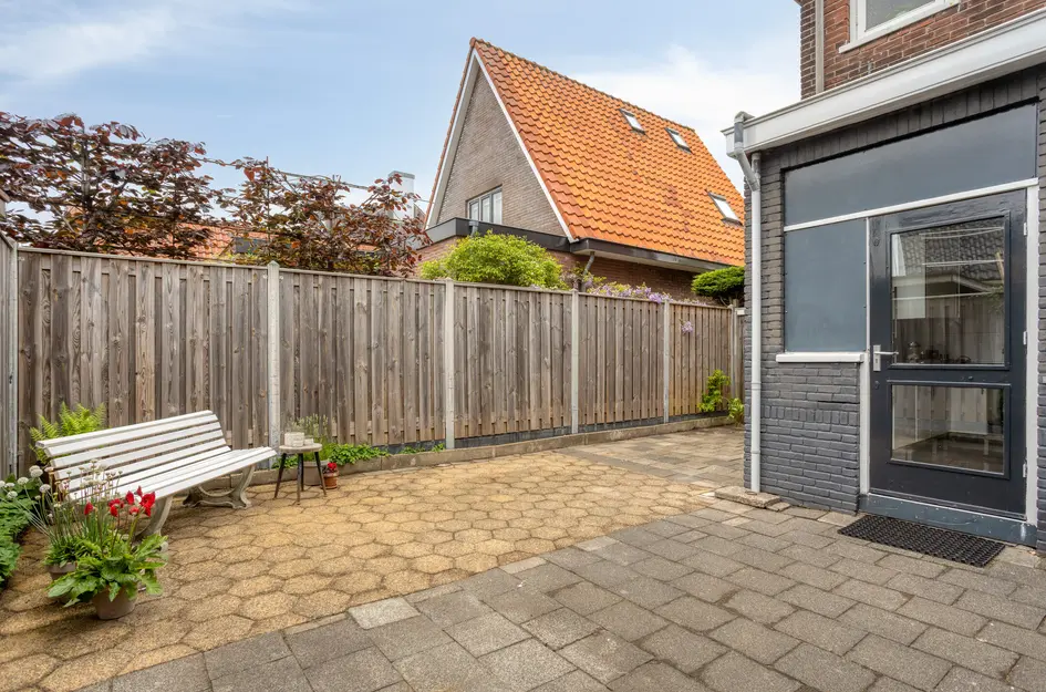 Torenstraat 24