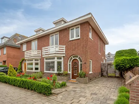 Torenstraat 24
