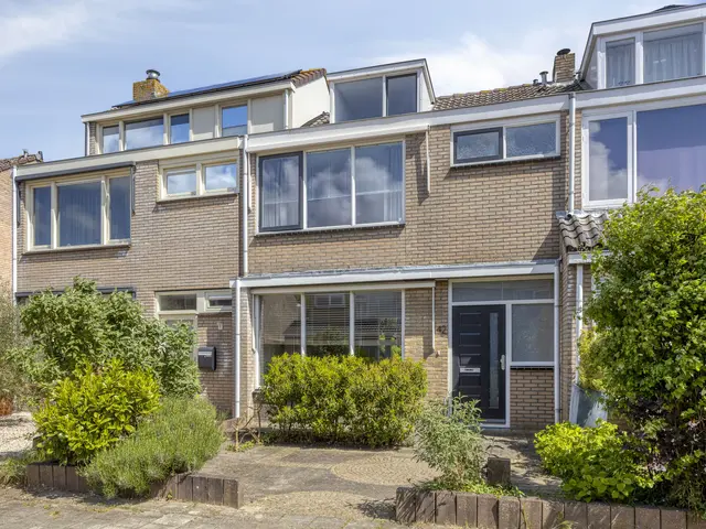 Goudenregenlaan 42, CASTRICUM